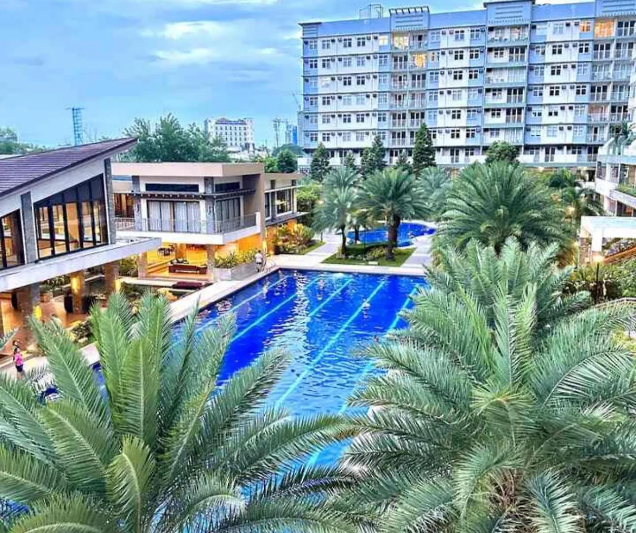 Aparthotel Verdon Deluxe And Suites 2 Bedrooms Condotel Davao City